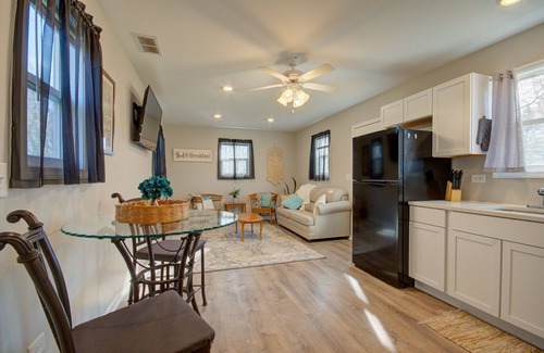Morris Cottage | Cozy1bed with LG private fenced yard, Brisbin Rd I-80 Short to Long-term ADD RV