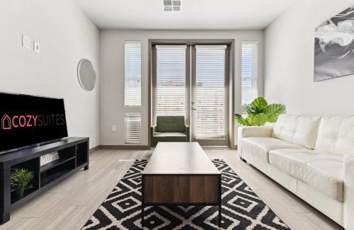 Downtown Phoenix Apartment | Cozysuites PHX RORO Gym Pool Pets Parking #18