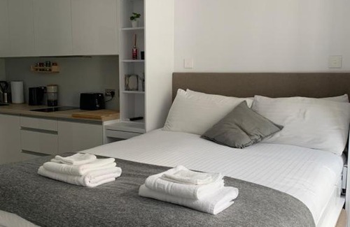 Gibraltar Apartment | CP High floor luxury studio