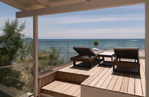 Laganas Bed & Breakfast | CP Seafront Suites