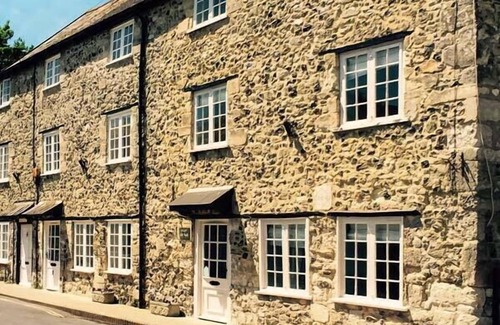 Beer Cottage | CRAFT COTTAGE, pet friendly, character holiday cottage in Beer