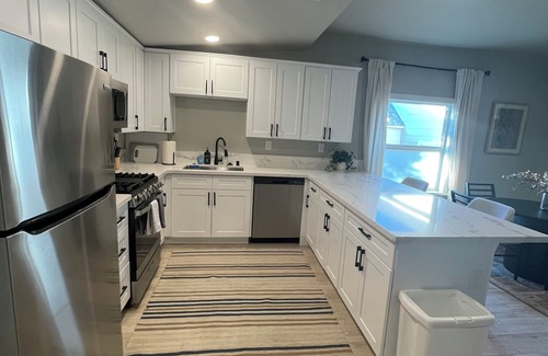 Southeastern Sacramento House | Craftsman Brand New house 2 bdrms with Ultra-Fast 5G Gateway Internet. Pets welc