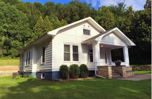 Littleport House | Craftsman Cottage minutes from the Mississippi River.