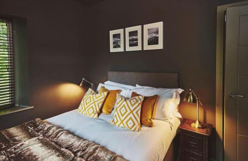 Oban House | Craig Chat