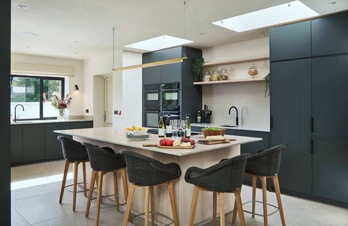 Bangor Cottage | CRAIG Y DON, family friendly, luxury holiday cottage in Llandegfan