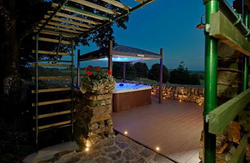 Castle Douglas House | Craigadam Lodge with Hot tub