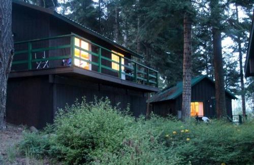 Rocky Point Resort | Crater Lake Gateway-Rocky Point Resort