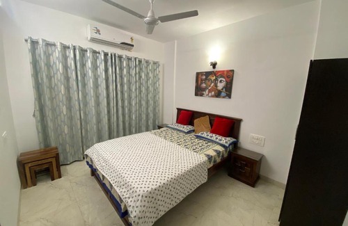 Palghar Apartment | CRD Gardenia Mountain & Park View 402