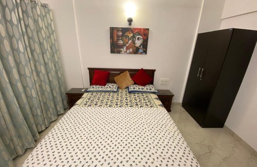 Palghar Apartment | CRD Gardenia Mountain & Park View 402