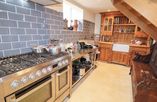 Lisnagunogue House | CREA THE MISSION HALL, pet friendly, with a garden in Ballycastle