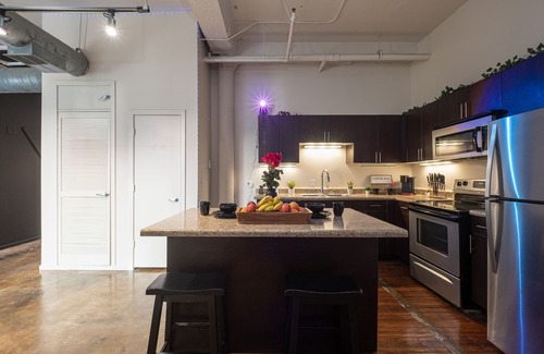 Downtown Dallas Apartment | Creative luxury loft in the heart of Downtown Dallas!