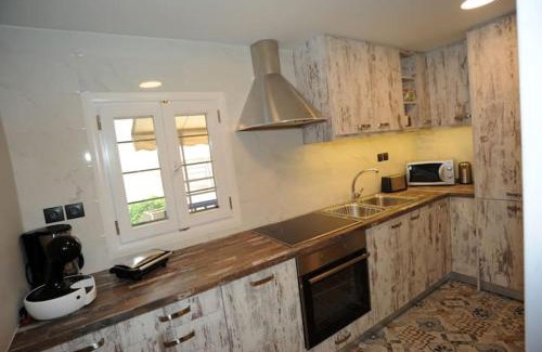 Egira Apartment | CRECIAN WATER FRONT