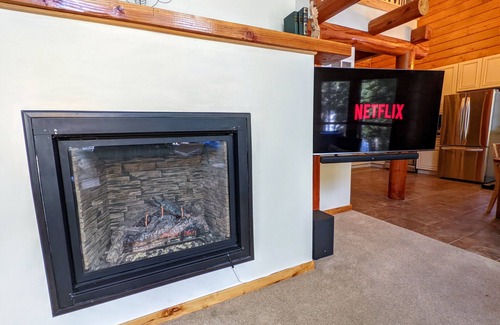Downieville-Lawson-Dumont Cabin | Creek & Log Cabin near I-70, Sauna in the Forest
