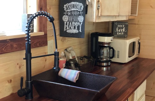 Fayetteville Cabin | Creek-side Cabin Nestled on Horse Farm, Relax, Pet Horses, & Pet Friendly