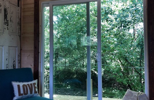 Fayetteville Cabin | Creek-side Cabin Nestled on Horse Farm, Relax, Pet Horses, & Pet Friendly