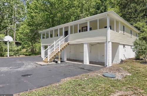 Mechanicsburg Cottage | Creek side cottage with awesome porch and fire pit