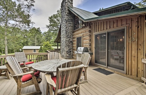 Berkeley Springs Cottage | Creekside Berkeley Springs Cabin on 35 Acres!