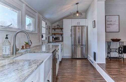 Perkiomenville House | Creekside Cottage with Pool on the Perkiomen Trail