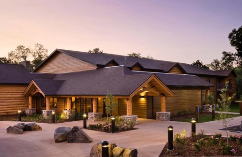 Custer Cabin | Creekside Lodge at Custer State Park Resort