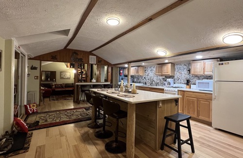 Nederland Cabin | Creekside Nederland Cabin.