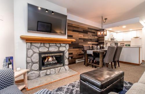 Whistler Creekside Apartment | Creekside Slopeside 1BR with pool, hot tub, BBQ
