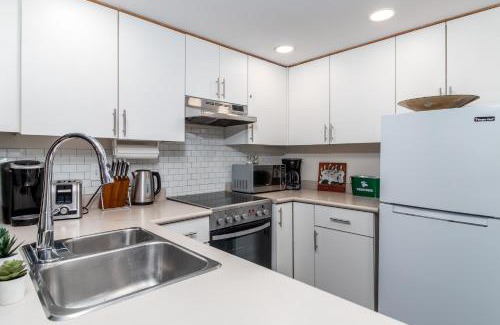 Whistler Creekside Apartment | Creekside Slopeside 1BR with pool, hot tub, BBQ