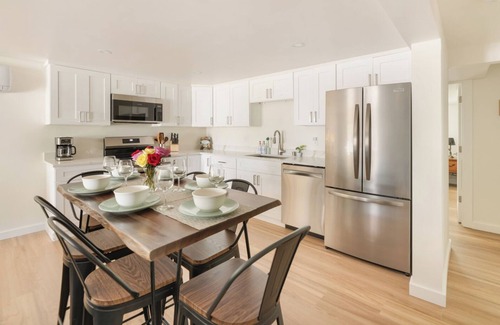 Victory Heights House | Creekside Zen 3BR Peaceful, Furnished Monthly Retreat