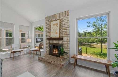 Round Rock House | Creekview Cottage- Events, Hot Tub, Gameroom