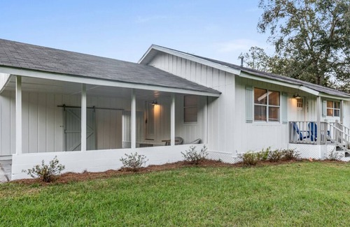 Grand Bay House | Crepe Myrtle Country Farmhouse