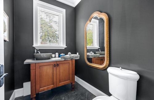Crescent Beach House | Crescent beach deluxe house