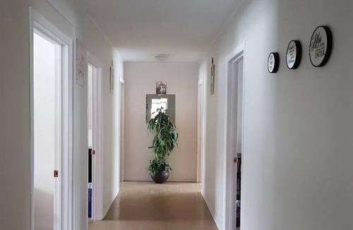 Chapleau House | Crest View Guest House - Crest View Guest House - Superior Room F04