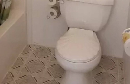 Chapleau House | Crestview Guest House - Crestview House - Standard Room B12