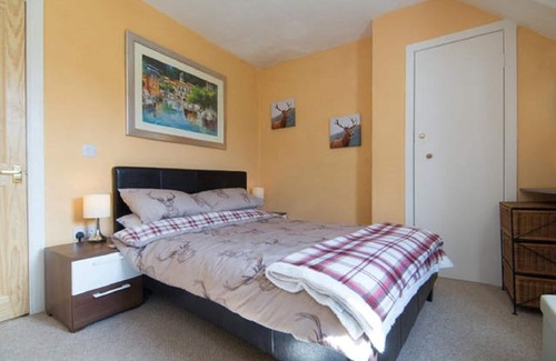 Cairnbaan Cottage | Crinan Canal Cottages, Cairnbaan, Lochgilphead, Argyll