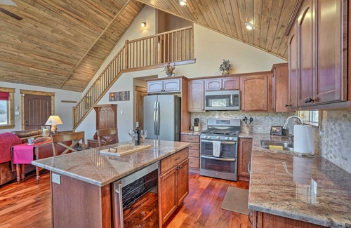 Cripple Creek Cabin | Cripple Creek Retreat w/Incredible Mtn Views!