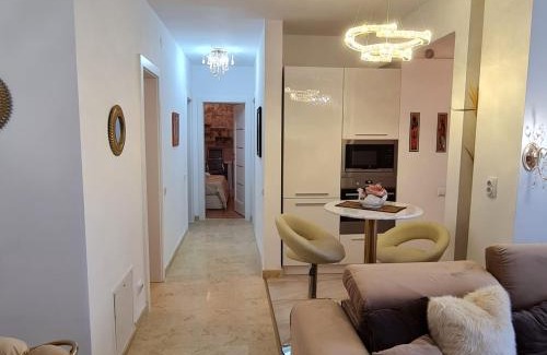 Old Town Apartment | CRISTINCO PANORAMIC