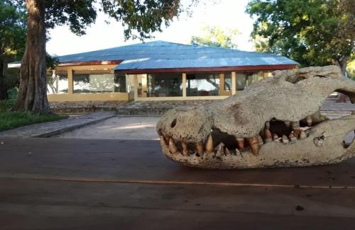 Tissamaharama Hotel | Crocodile park Bungalow