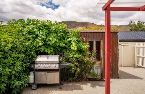 Lowburn House | Cromwell Cutie - Cromwell Holiday Home