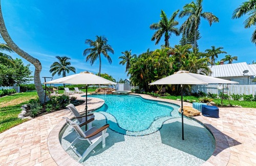 Cortez House | Crooked Coconut: Resort Pool & Spa, Dock, Kayaks