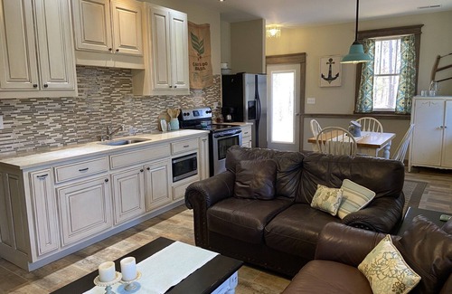 Crane Hill House | Crooked Creek Retreat Escape Relax Breathe on Lewis Smith Lake in Crane Hill AL