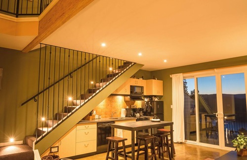 Okanagan-Similkameen House | Crooked Tree Guest Suites