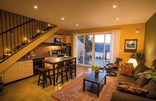 Okanagan-Similkameen House | Crooked Tree Guest Suites