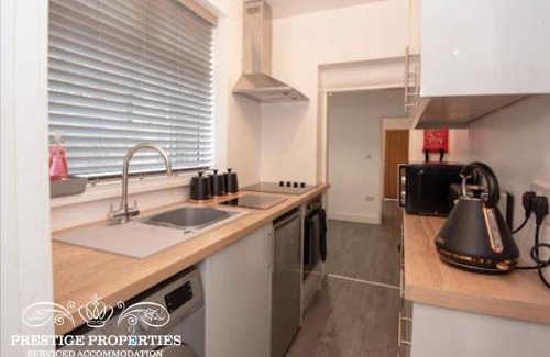 Barrow-in-Furness House | Cross Street by Prestige Properties SA
