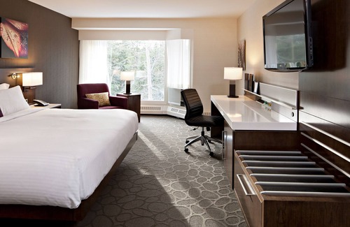Kananaskis Hotel | Crosswaters Resort at Kananaskis