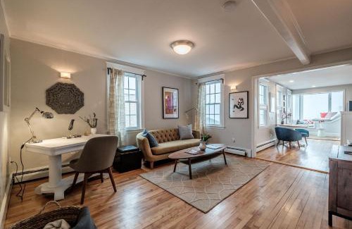 East End Apartment | Crow's Nest