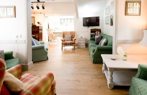 Woolhope House | Crown Inn