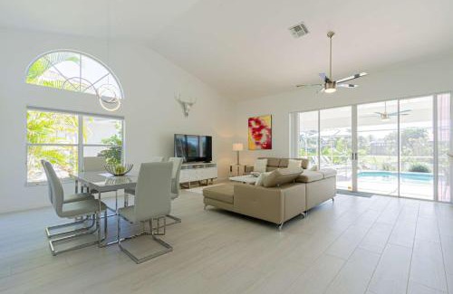 Crown Pointe House | Crown Pointe- Crown Pointe Blvd.,E.