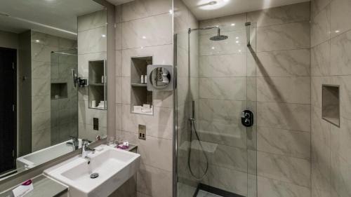 Dyce Hotel | Crowne Plaza Aberdeen Airport by IHG