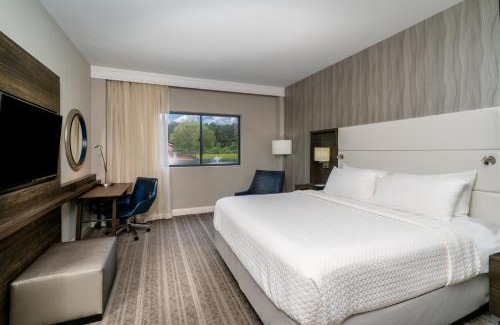 Peachtree City Hotel | Crowne Plaza Atlanta SW - Peachtree City by IHG