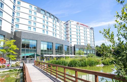 Zaventem Hotel | Crowne Plaza Brussels Airport by IHG