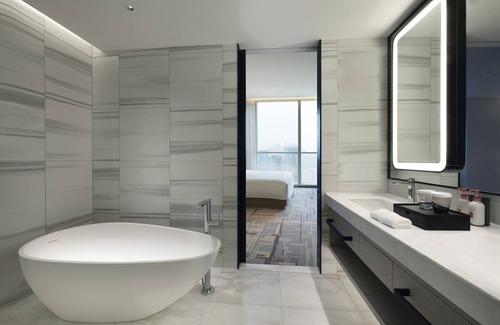 Xinghai Commercial Area Hotel | Crowne Plaza Dalian Xinghai by IHG